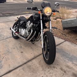 Honda cb 900