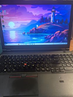 Pro karaoke laptop with on board library