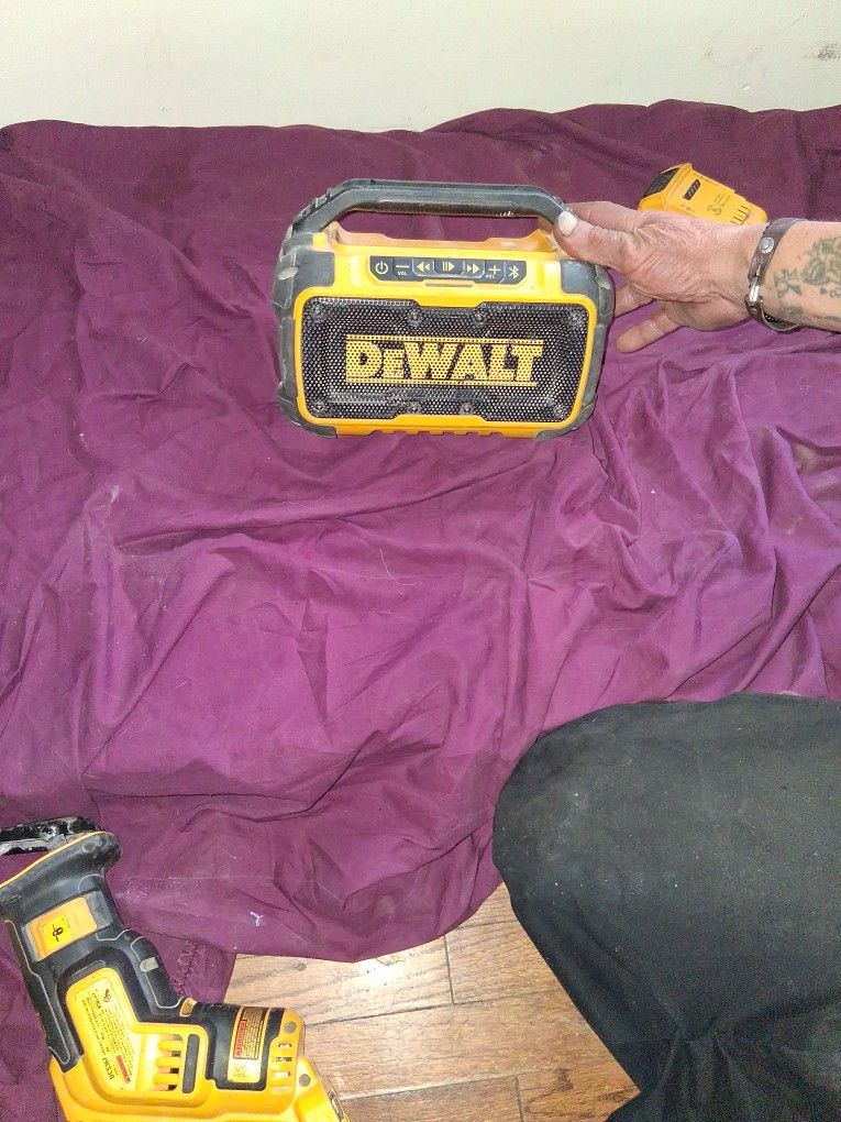 Dewalt Bluetooth Speaker