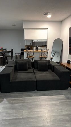 Black sectional / gaming movie couch
