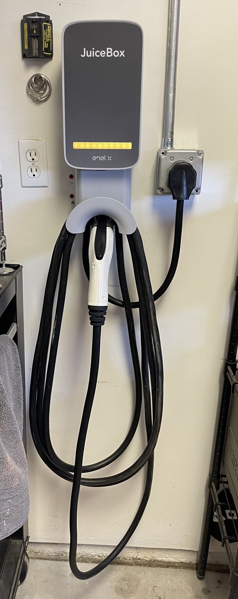 juicebox 40amp electric car charger