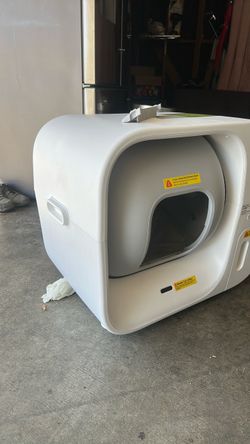 Furbulous True Odor-Free Self Cleaning and Packing Litter Box,