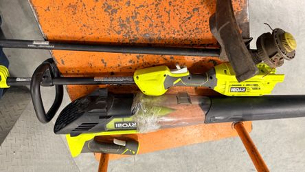 Leaf Blower/Weed Wacker