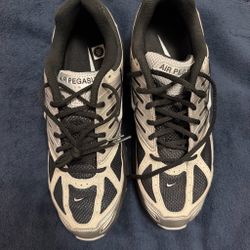 Nike Air Pegasus Sneakers