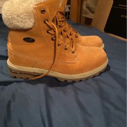  Beige Women’s Lugs Boots