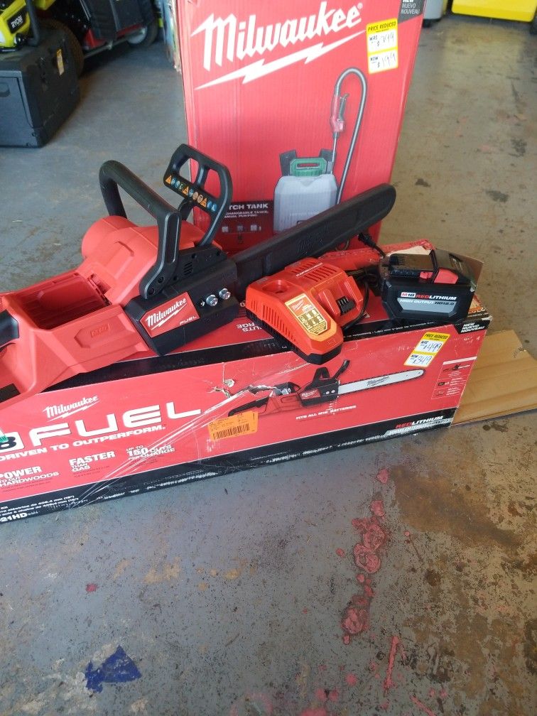 Milwaukee m18 Fuel Chainsaw Combo