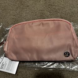 Lululemon belt bag