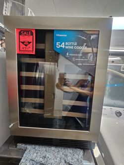New Hisense 54-bottle Freestanding or Built-in Stainless Steel Wine Cooler