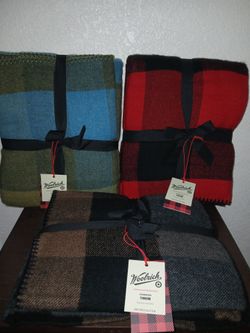 WOOLRICH oversized throw blanket
