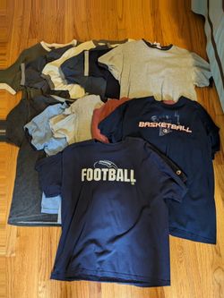 12 Assorted Men's XL Short Sleeve T-Shirts