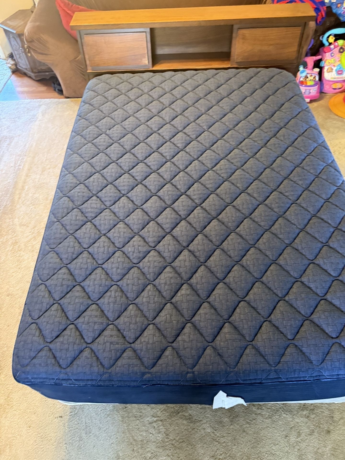 Full Sized Bed Medium