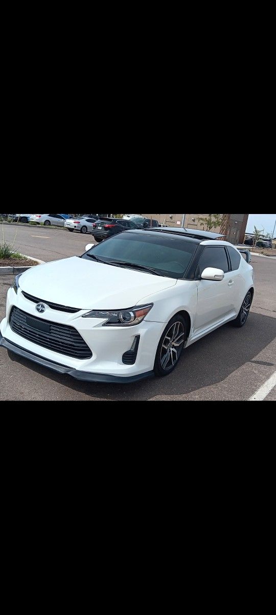 2016 Toyota Scion tC