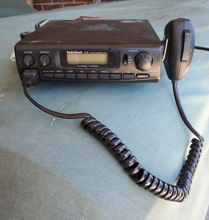 Vintage CB Radio "RADIO SHACK"