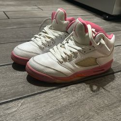 Jordan’s 5 Retro 6Y
