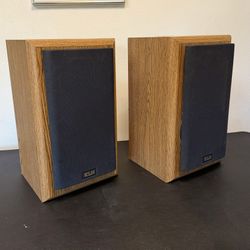 Mint Condition Vintage KLH Reference Series Bookshelf Speakers 
