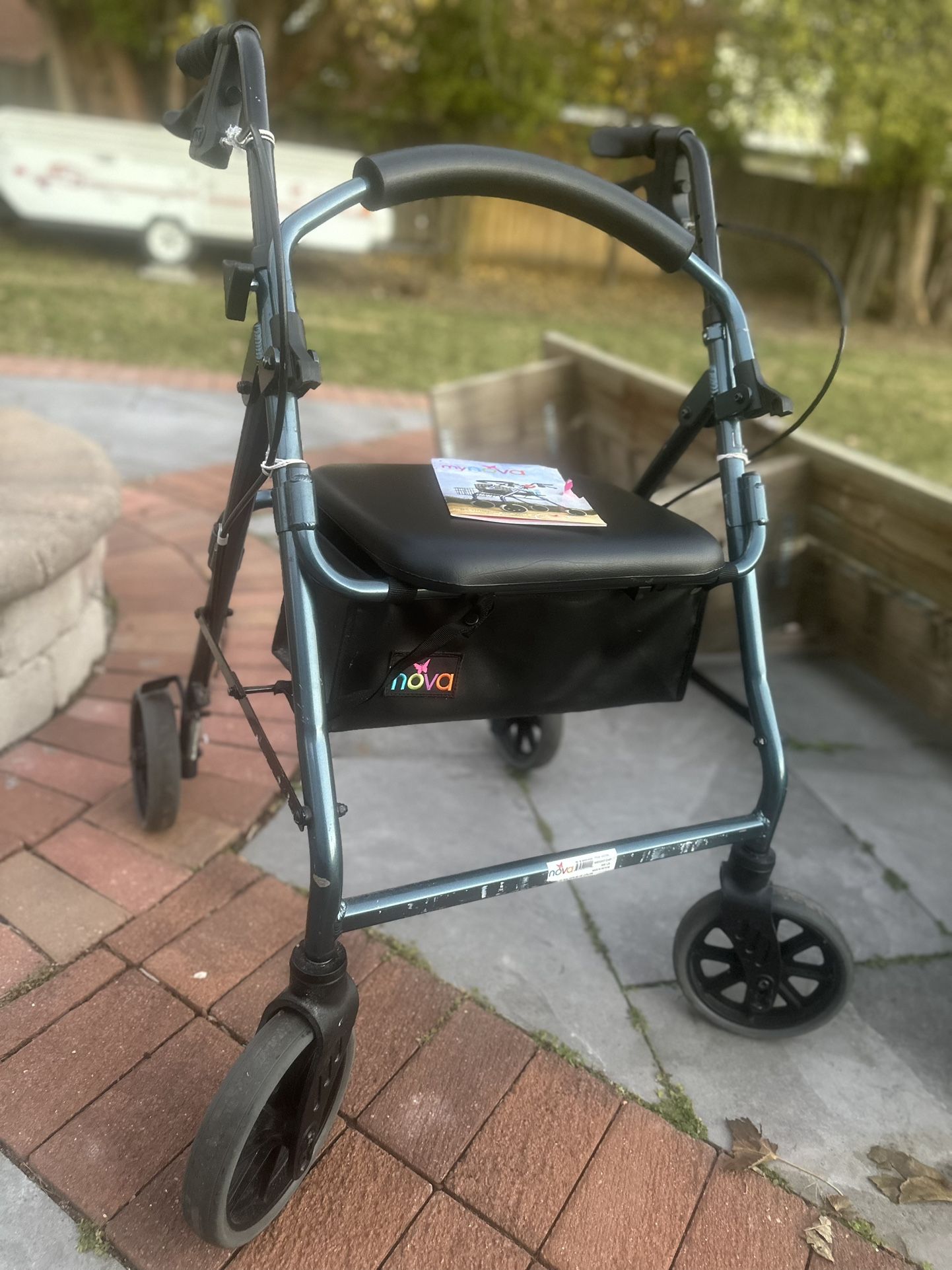 Nova Deluxe Walker 