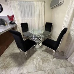 GLAM  😍😍 round DINING set 😍😍
