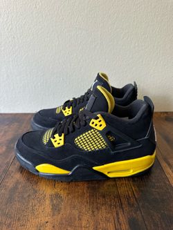 Jordan 4 Yellow Thunder Size 7y