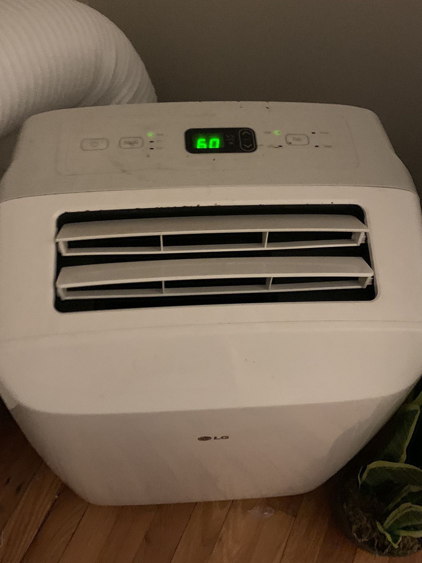 LG Portable Air Conditioner And Dehumidifier