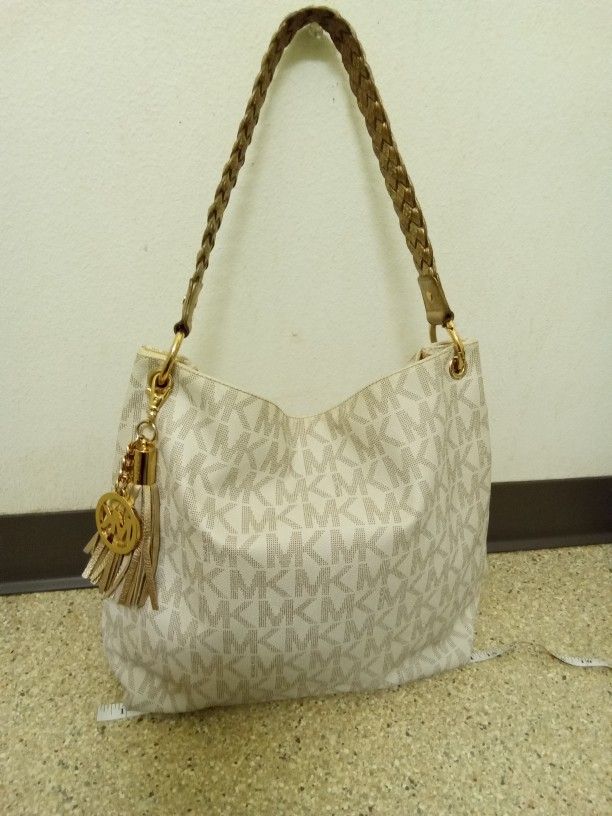 Michael Kors Shoulder