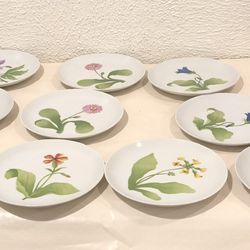 A Collection Of 10  Tuileries Fine China Tuscany Flowers Plates Made In Japan 7.50 “ Diameter, Lunch Dish  Very good condition, local pick up or shipp