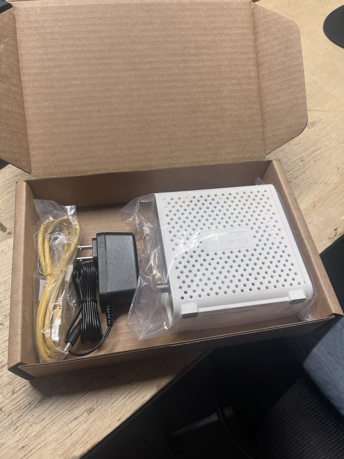 Surf Board SB6183 Arris Modem
