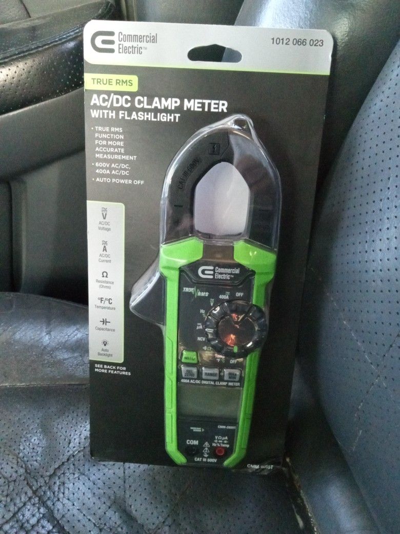 AC/DC Clamp Meter