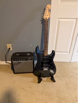 Squier Affinity HSS Stratocaster + Fender Frontman 15G Amp – Like New