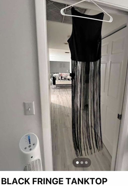 Women’s Sleeveless Shirt With Fringe