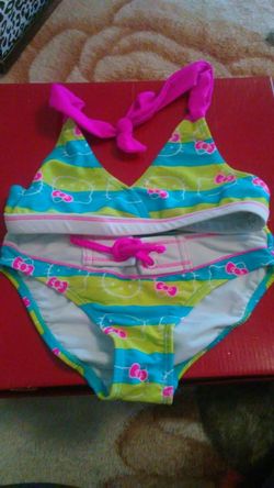 Lil girl bathing suit size 4