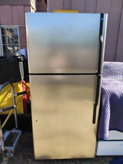 GE Refrigerator