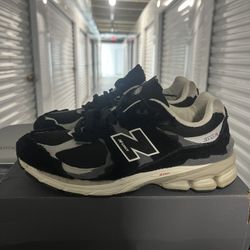 New Balance 2002R Sz 11.5