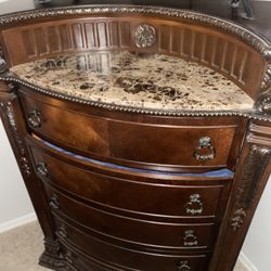 Cavalier Dark Cherry Chest 