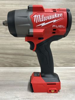 Milwaukee M18 FUEL 2967-20 1/2" High Torque Impact Wrench Kit - New (PO1024046)