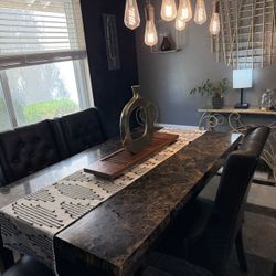 dining Table with 4 Leather Chairs