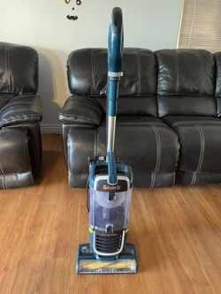 Shark Navigator Lift Away Vacuum