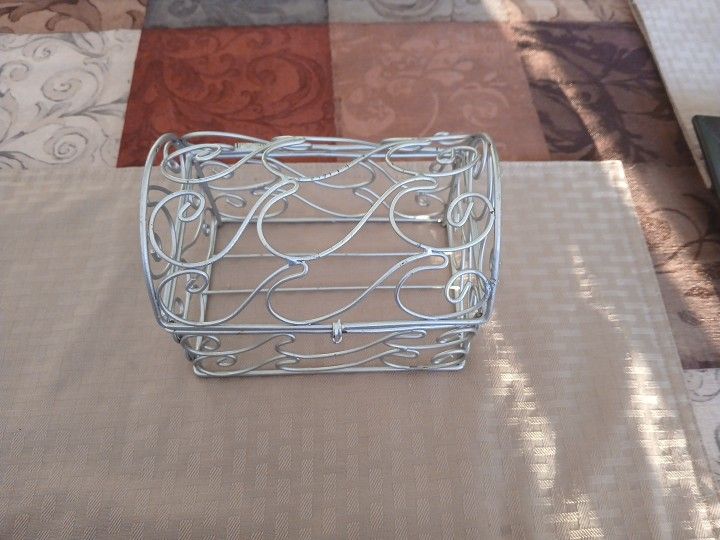 Wired Treasure Box