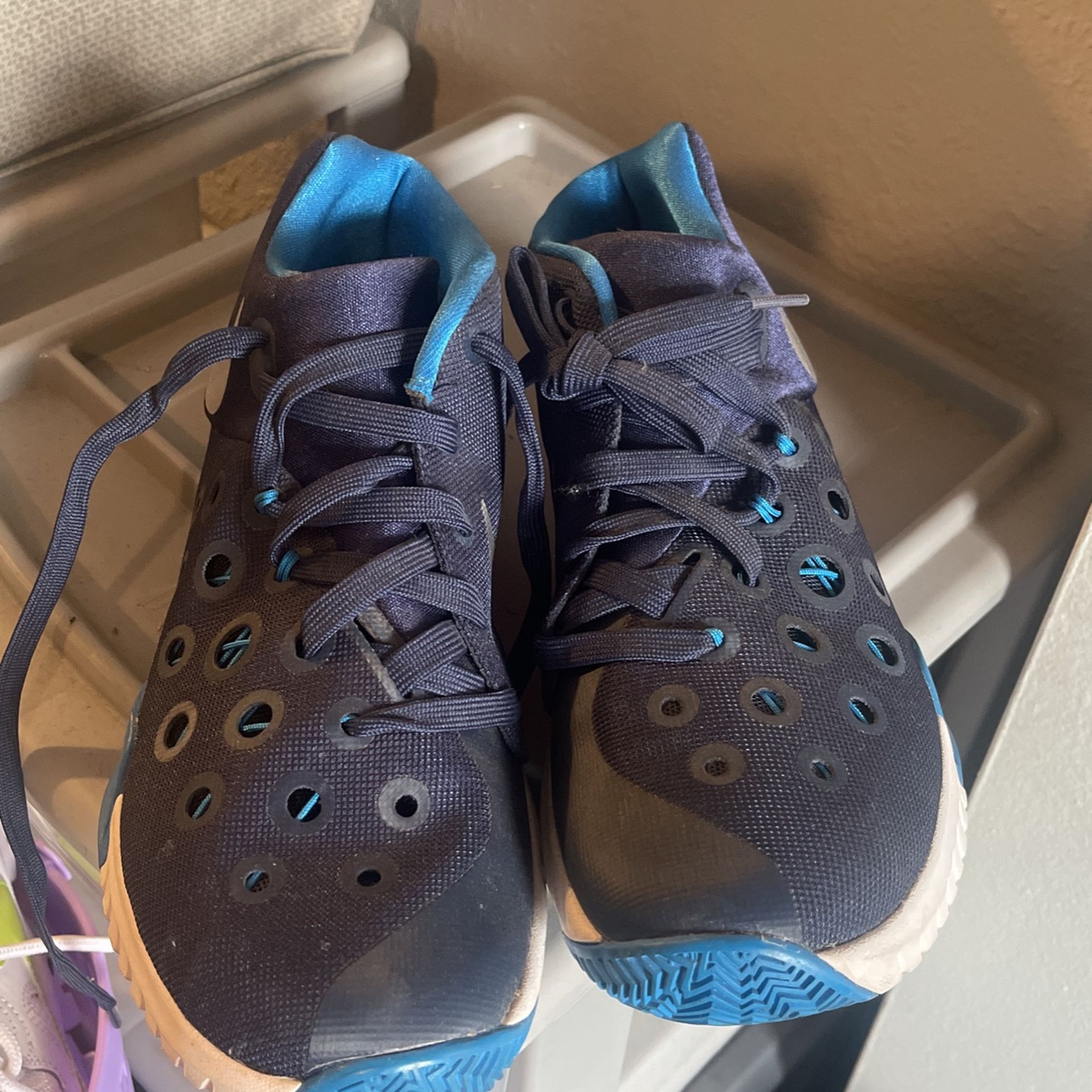 Women’s Nike Size 6.5