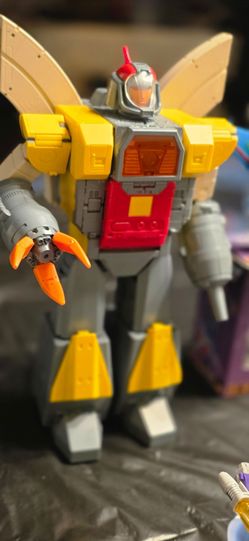 Transformers  legends New age Omega Supreme