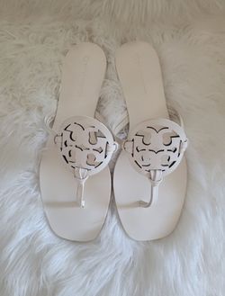 TORY BURCH Originales Nuevos size 8.