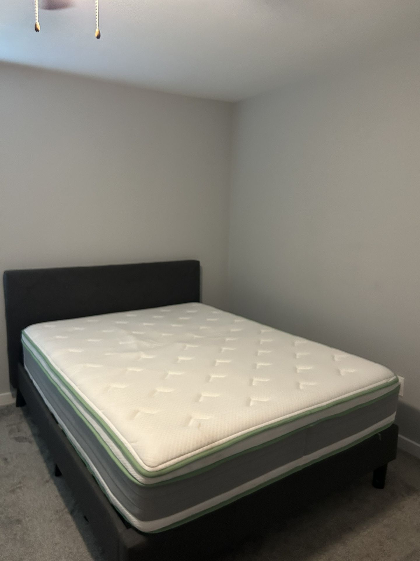 Novilla Oasis Hybrid Mattress