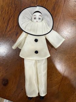 Vintage 1980 porcelain pierrot clown