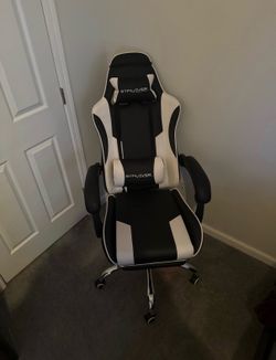 Gaming chair