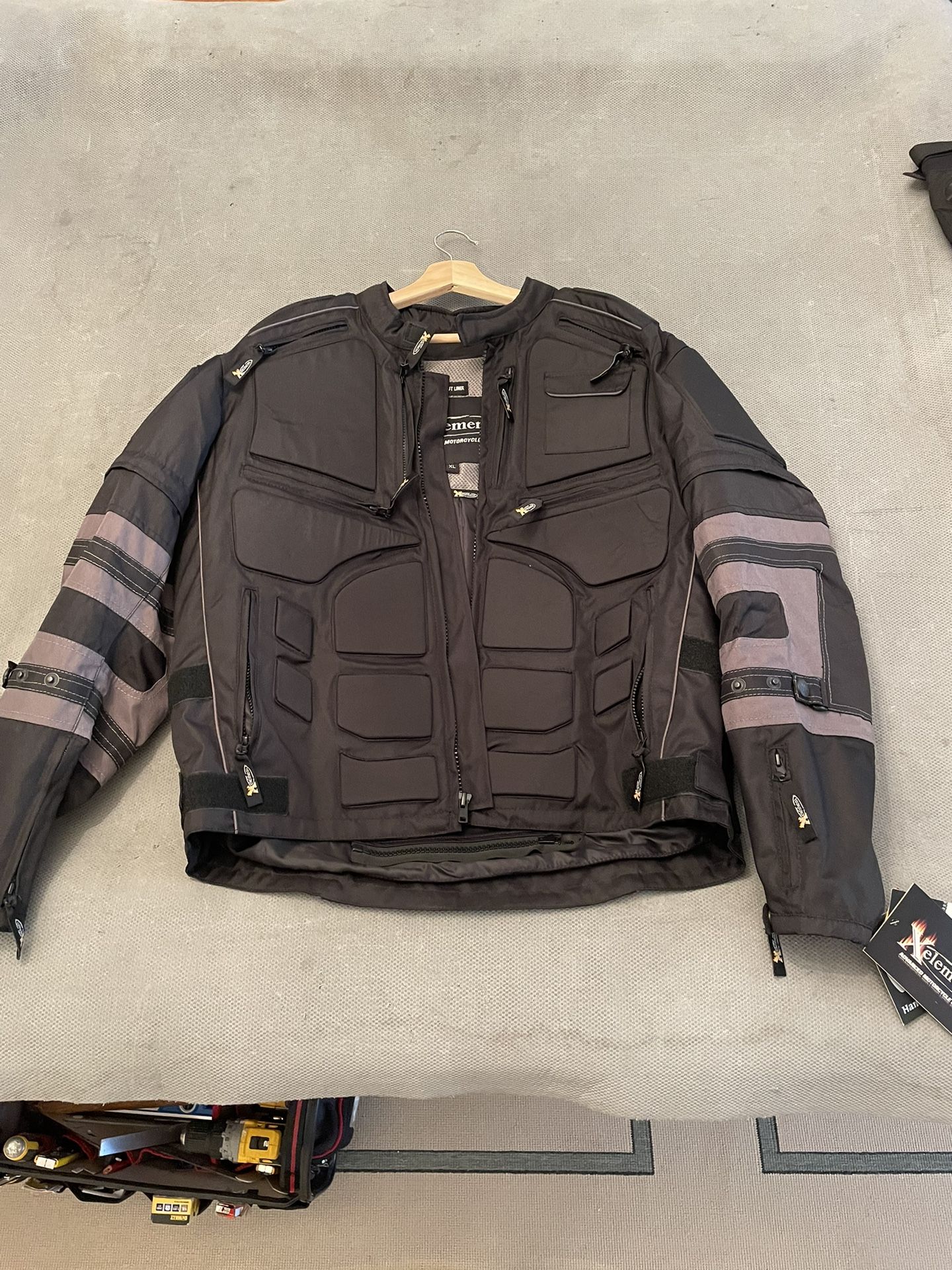 Motorcycle Jacket XL SIZE Xelement with Gloves Never Used