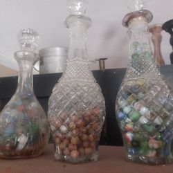 Glass Wine Decanters With Clay Marbles 