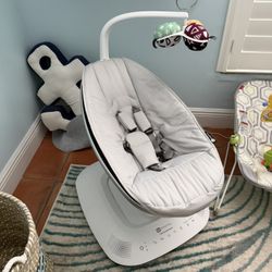 MamaRoo Baby Swing 4moms