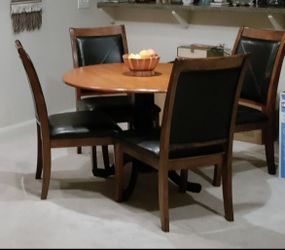 Dining Table And Chairs Set 4 Wooden