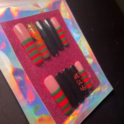 Freddy Krueger Horror Press-On Nail Set