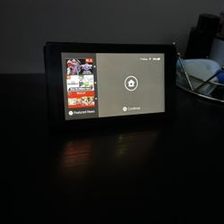 Nintendo  Switch 