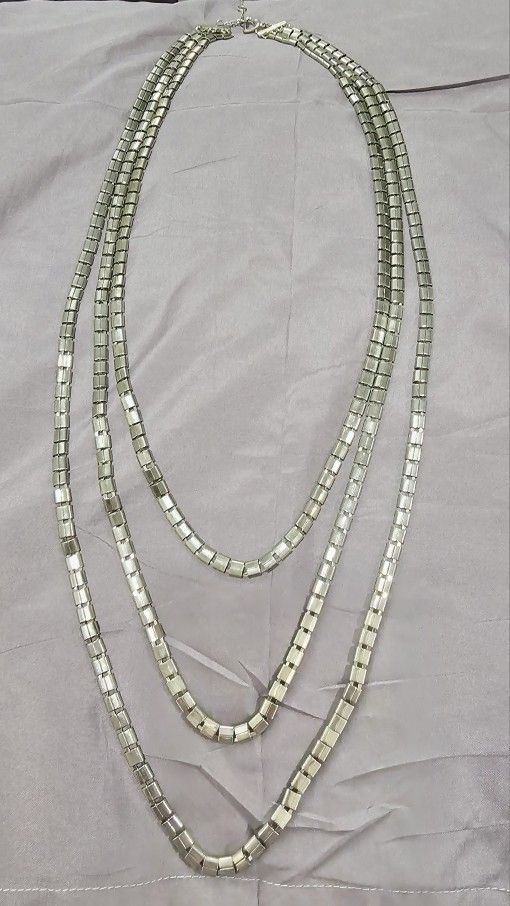 18" Jennifer Lopez Silver Layered Necklace